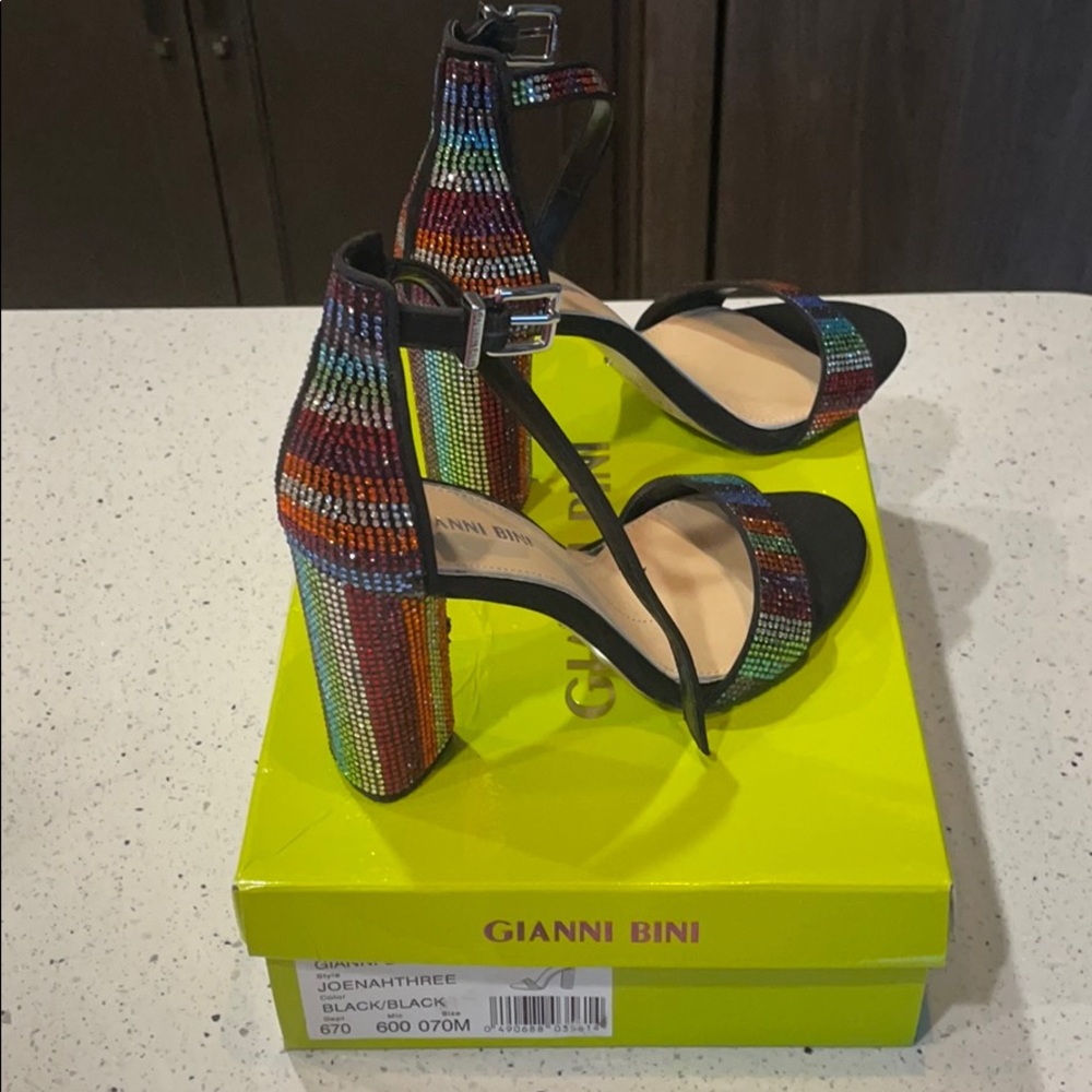 Gianni Bini heels, Size 7